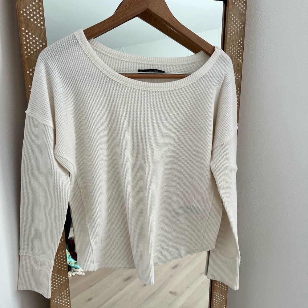 A&F waffle long sleeve tee